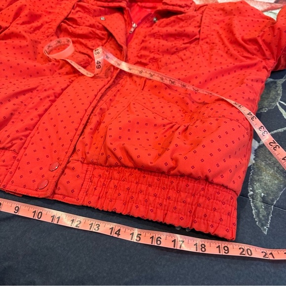 Vintage Fleet Street City Limits red puffer jacket tonal polka dots - Picture 12 of 16